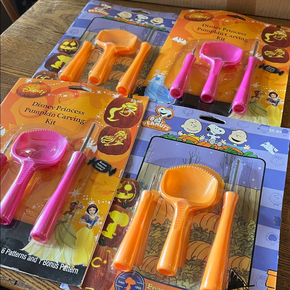 Disney Princess Peanuts Snoopy Pumpkin Carving Tools Kits Bundle of 4